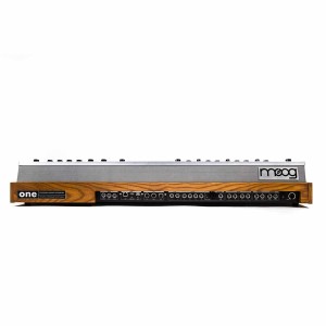 Moog One 8