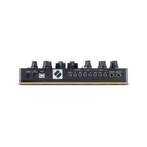 NOVATION Circuit Mono Station