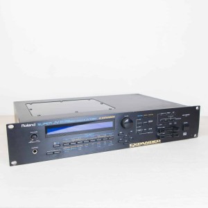 Roland JV 1080 (usato)