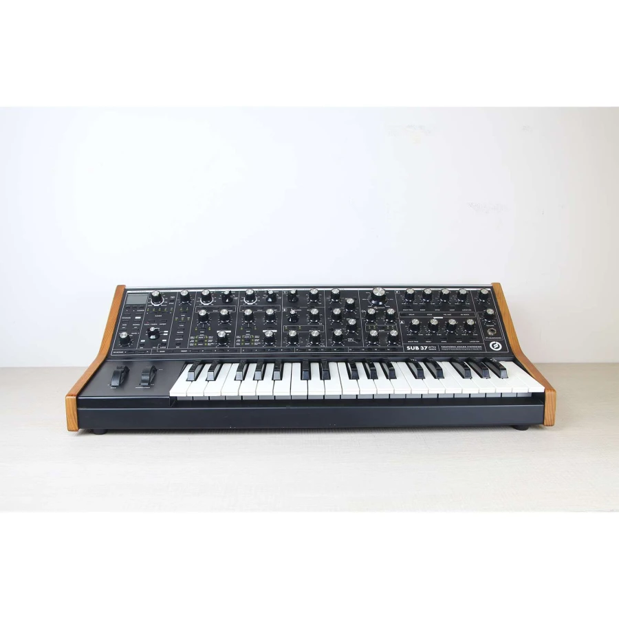 Moog Sub 37 Bob Moog Tribute Edition + Soft Bag (used)