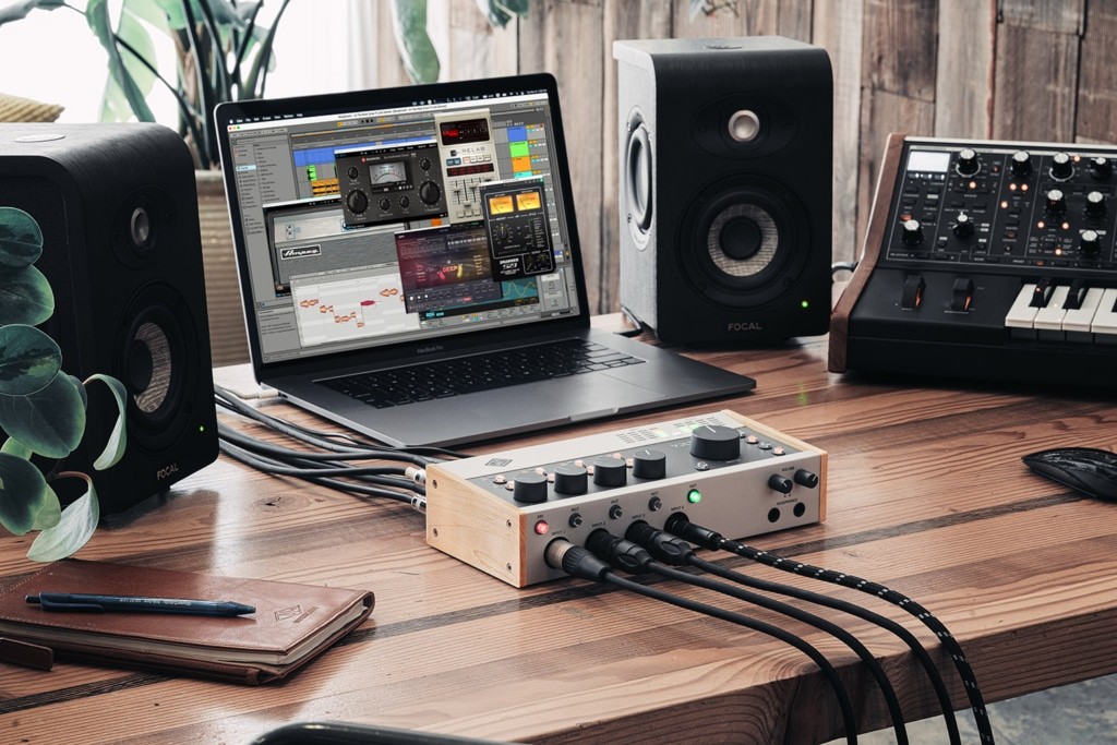UA Volt 476P interface