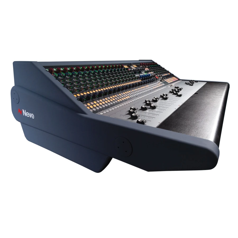 Neve 8424 analog console