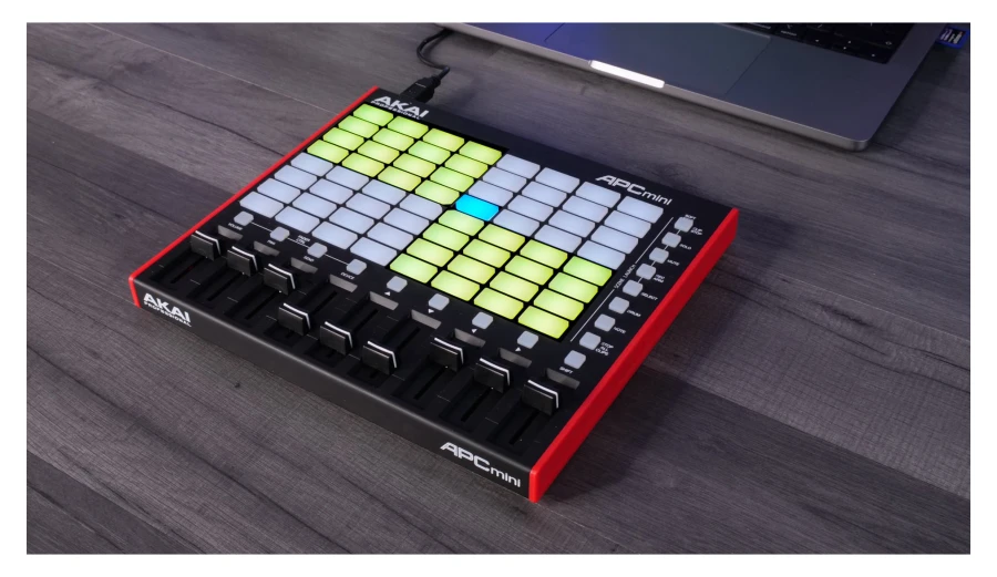 Akai Professional APC Mini MK2