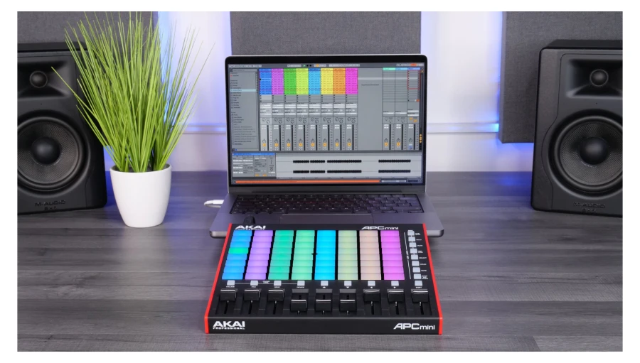 Akai Professional APC Mini MK2