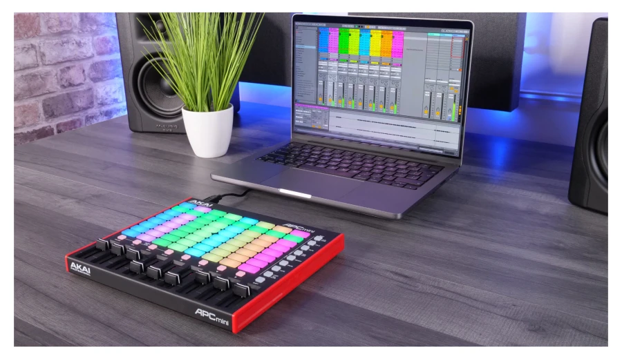 Akai Professional APC Mini MK2