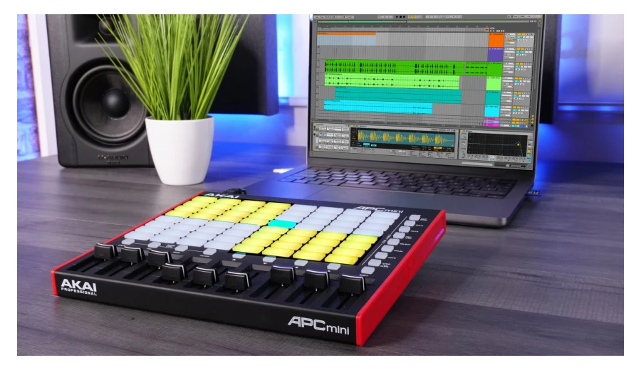 Akai Professional APC Mini MK2