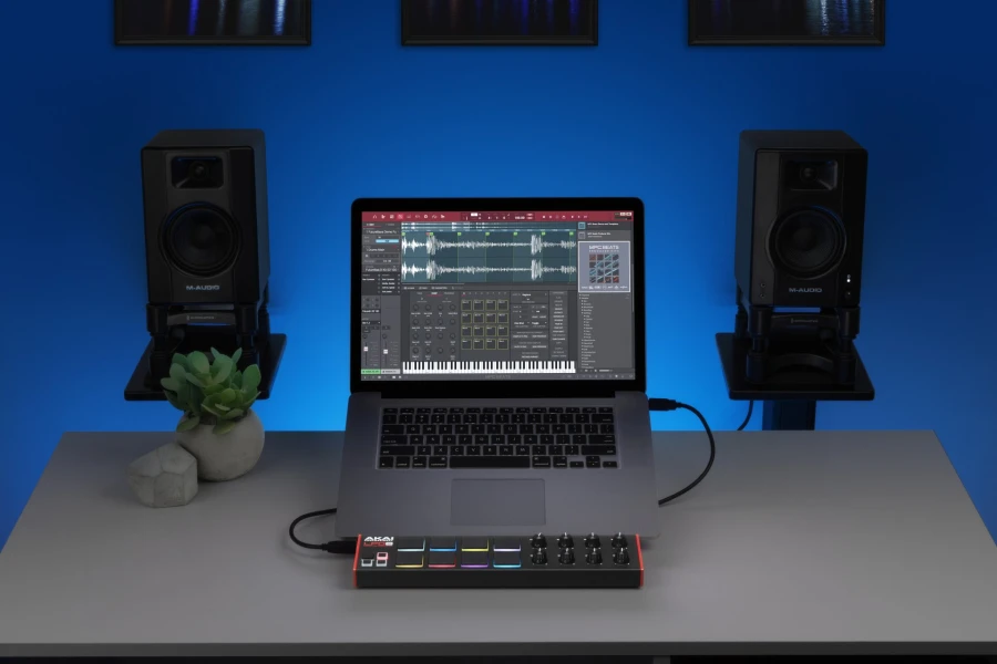 Akai Professional LPD8 MK2