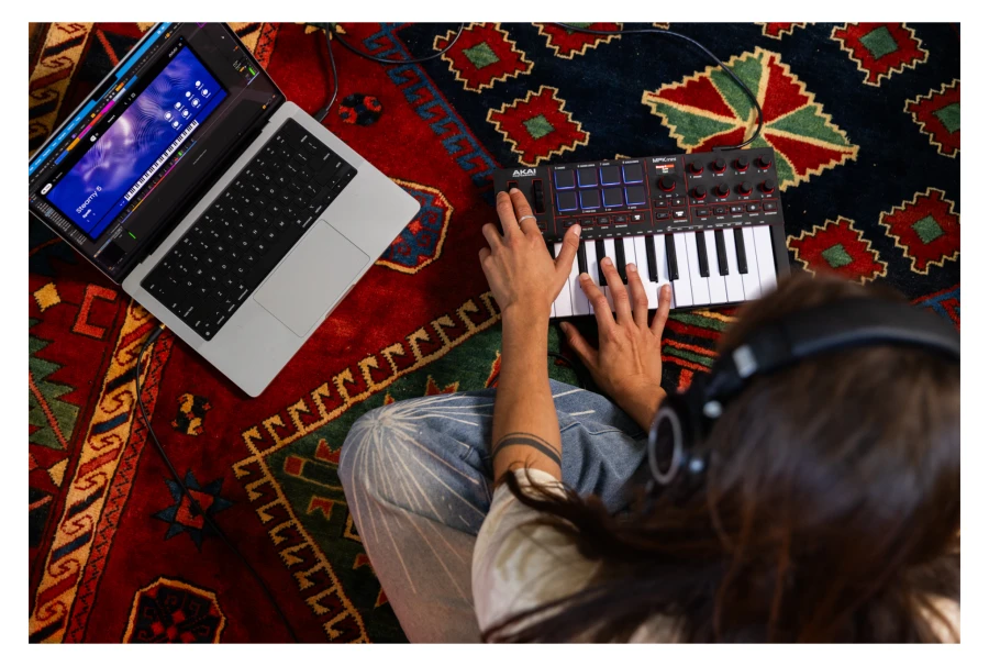 Akai Professional MPK Mini IV Black