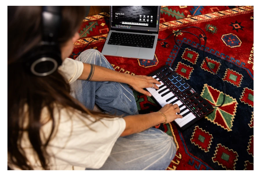 Akai Professional MPK Mini IV Black