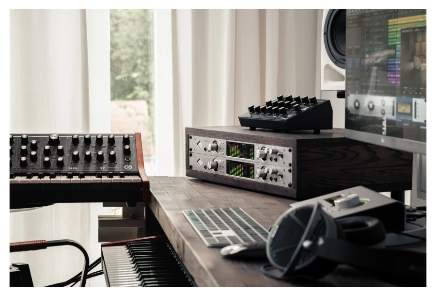 UNIVERSAL AUDIO Apollo X8P Gen 2 AC Pro Analog Classics Pro