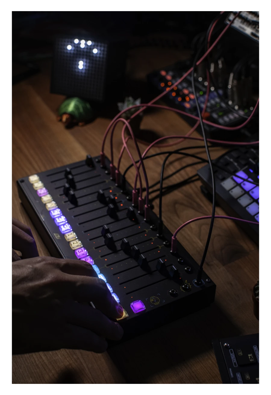 AtoV Faderpunk