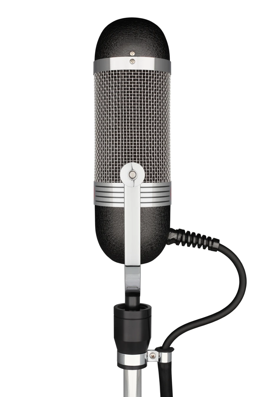 AEA R84
