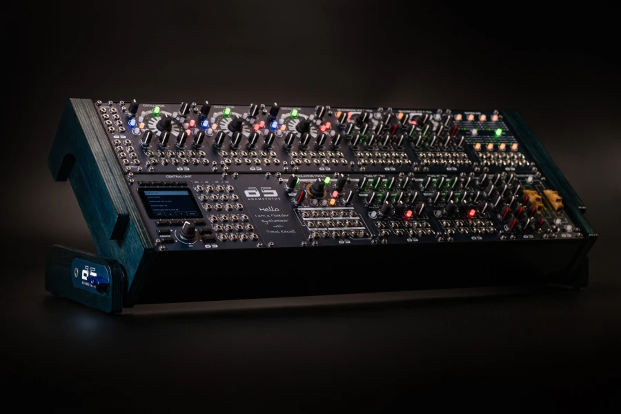 Adamsynths Warthog Full System